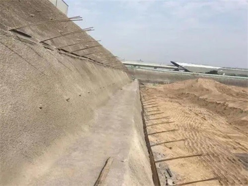 和龙河道边坡加固